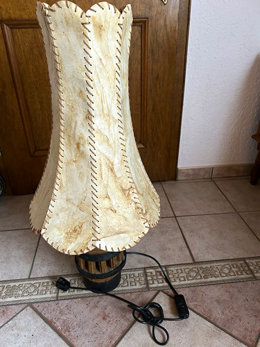 Tischlampe mit rundem